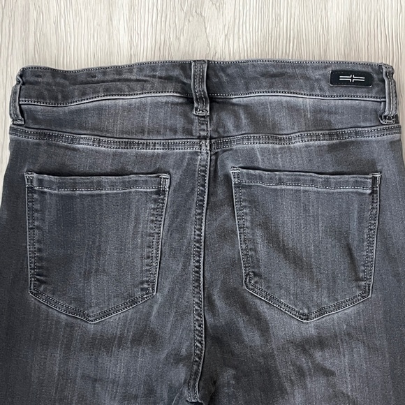 Liver Pool LA Women's The High Rise Ankle Jeans, Gray, Size 6 Petite - Picture 11 of 13